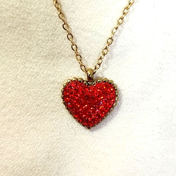Minimalist 18k Gold Plated Steel Red Crystal Heart Pendant with Chain New - Picture 3 of 8